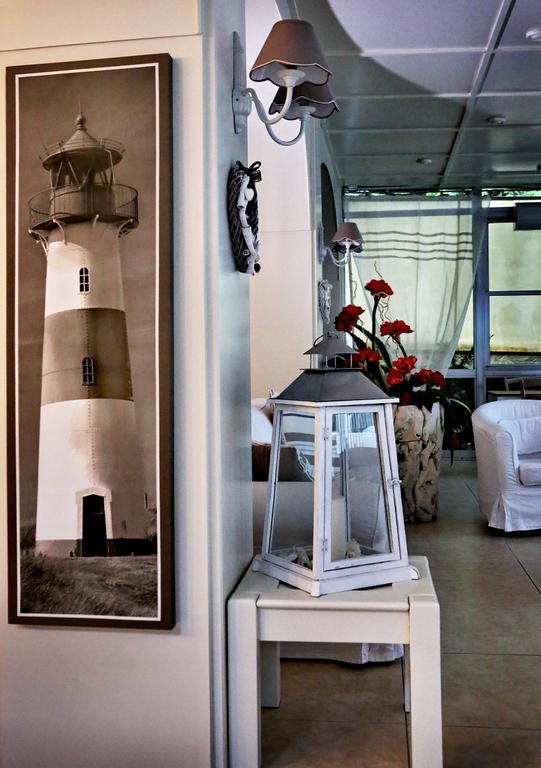 Hotel Santiago ميلانو ماريتيما المظهر الخارجي الصورة
