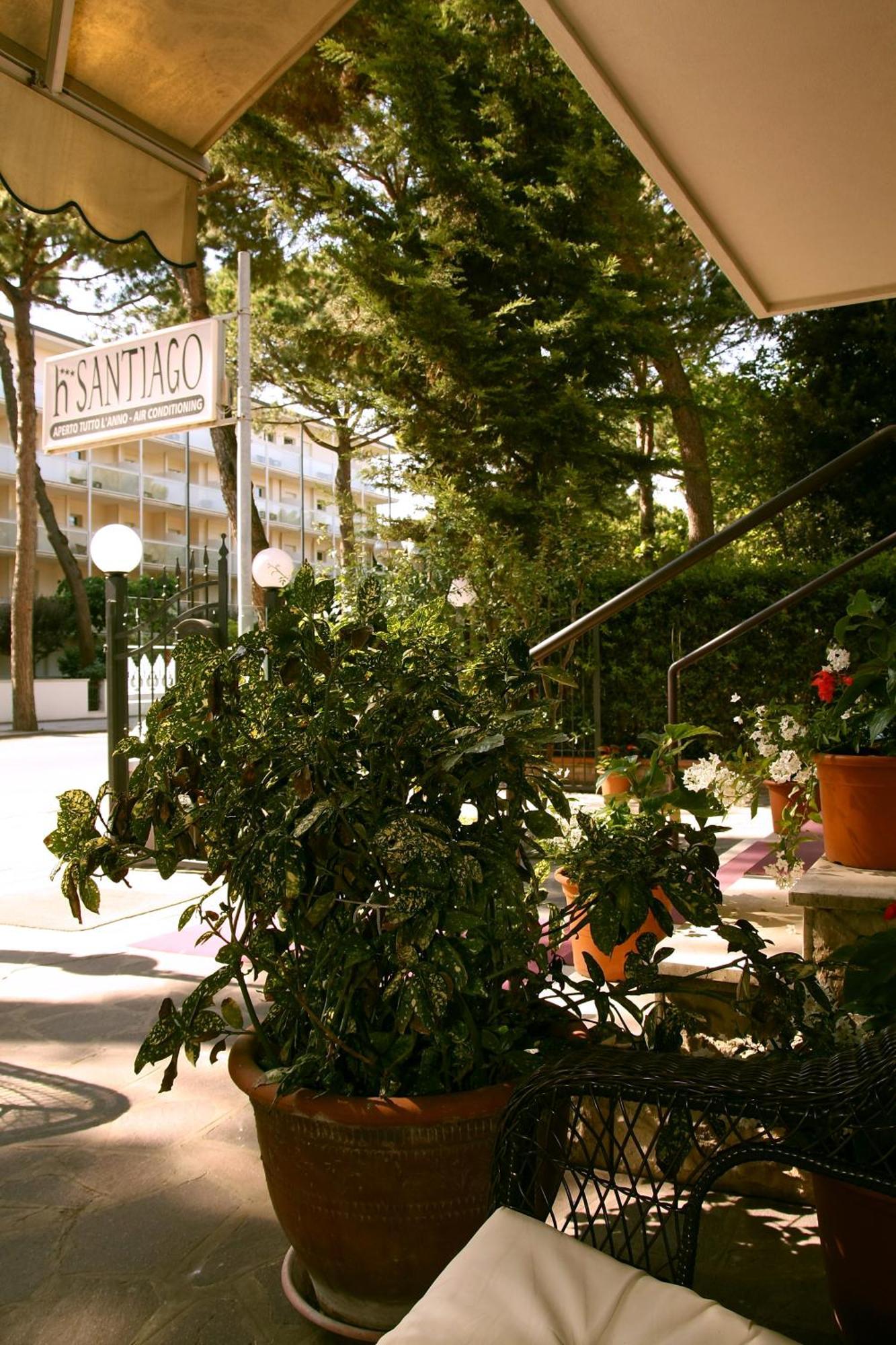 Hotel Santiago ميلانو ماريتيما المظهر الخارجي الصورة